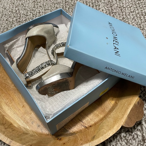 Antonio Melani Silver high heels with jewel embellishments - Picture 14 of 16